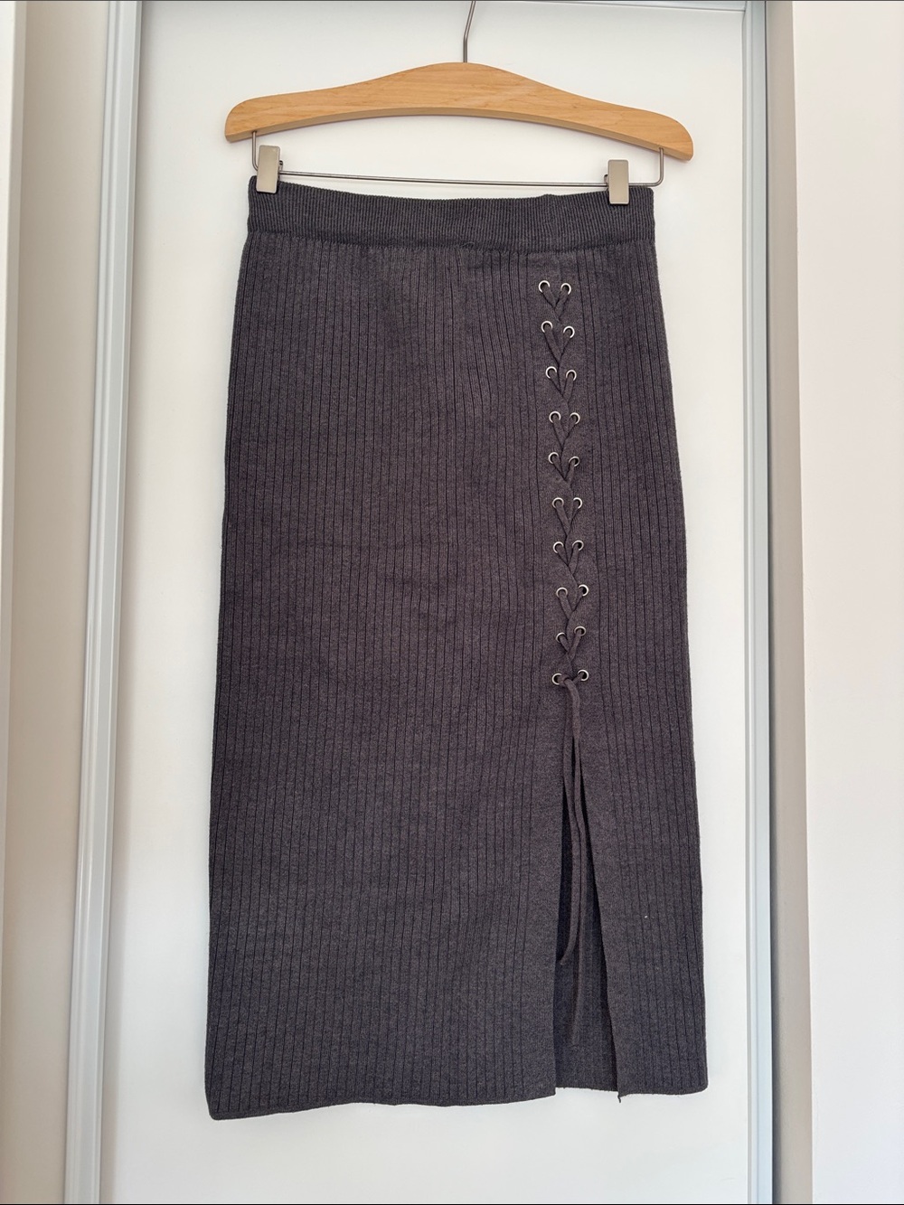 Ribbed Knit Midi Skirt with Side Tie Detail - Charcoal-S